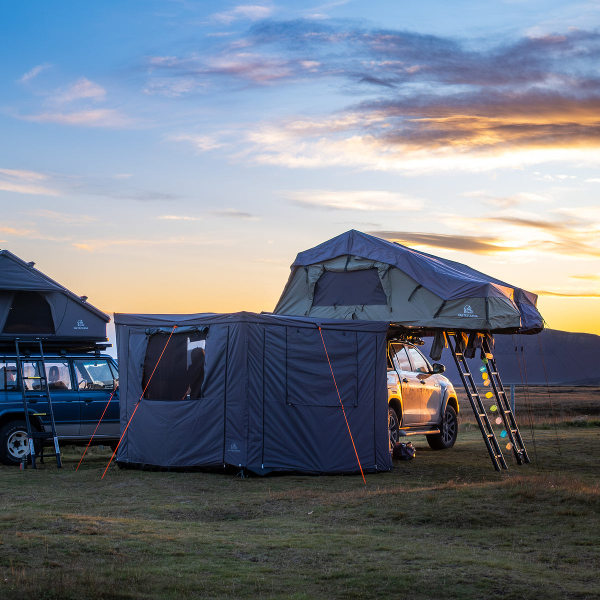 Walls for the Solfjädern 270 Awning