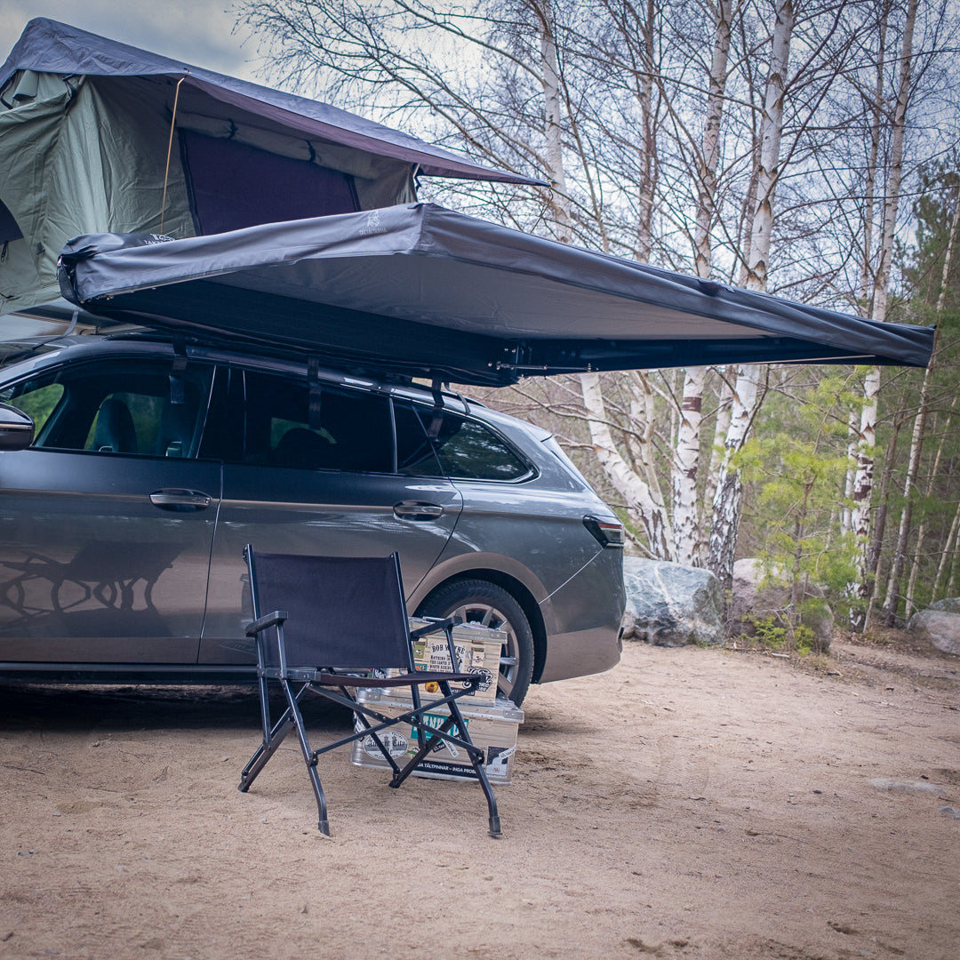 The Shade – sisäänvedettävä markiisi autolle