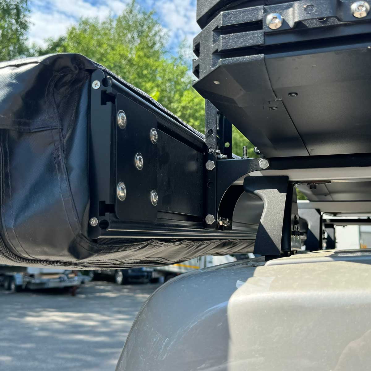 Markis till bil – Solfjädern 270 grader