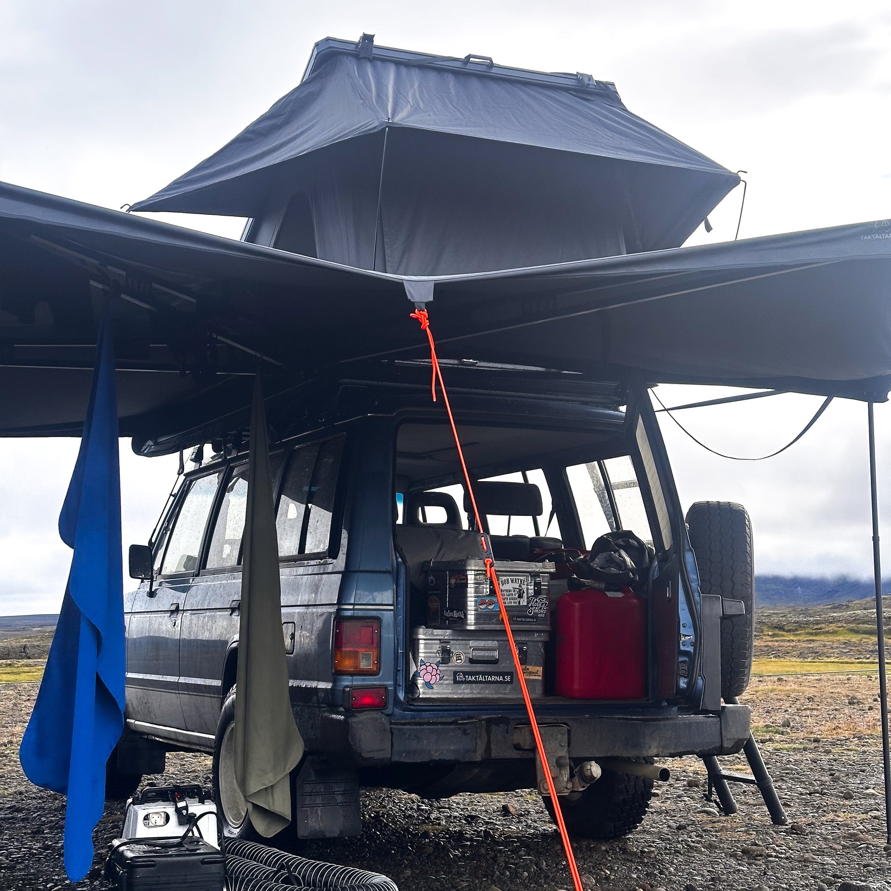 Auton markiisi – Solfjädern 270 astetta